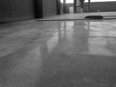 惠州水泥地面翻新与固化地坪防撞解决方案